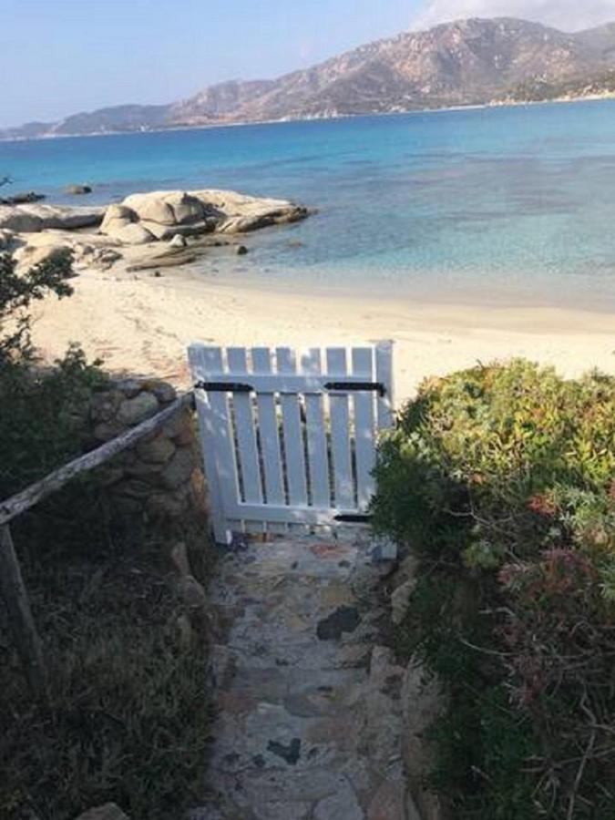 Sul Mare Sardegna Villa Mercedes Villasimius Esterno foto